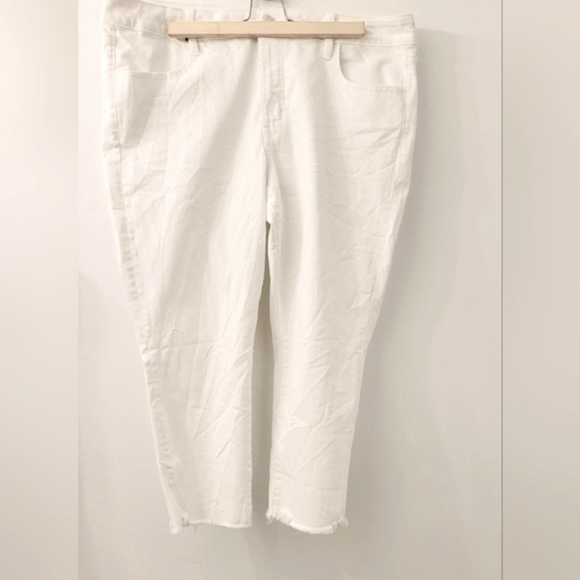 AMERICAN Eagle Outfitters Super Stretch X White Jeans - Picture 4 of 6